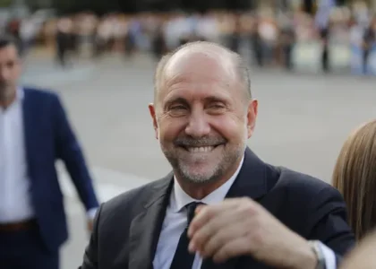 Perotti ocupó el vacío de Unidos con una reforma electoral propia para Santa Fe