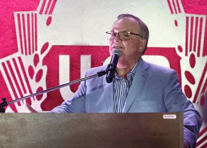 Maximiliano Pullaro, Felipe Michlig et des référents radicaux de NEO à Santa Fe