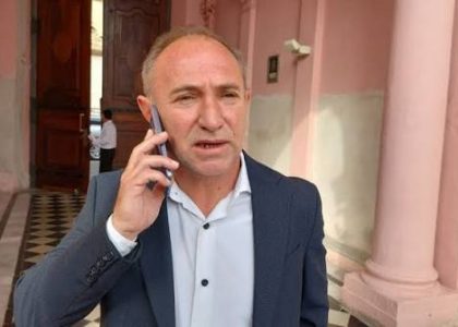 تشكيل Policía de Corrientes خلال مراسم الاحتفال بالذكرى في Costanera Sur