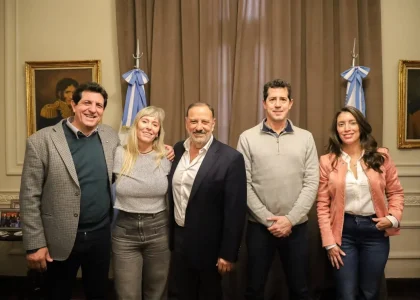 Quintela reúne al peronismo nacional bajo el legado de Angelelli