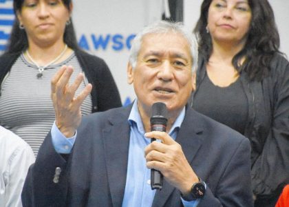 阿尔弗雷多·贝利斯在一次Sindicato de Empleados de Comercio活动中