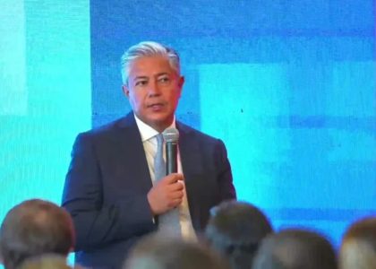 Figueroa llevará Vaca Muerta a Washington y Houston para buscar inversión y financiar rutas